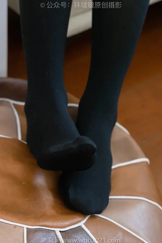 [BoBoSocks袜啵啵] NO.466 糯米-皮鞋、厚黑丝（花絮版） 3